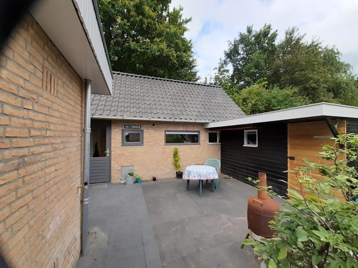 Vakantiehuis Aan Het Bos - Gelegen Aan De Tulpenroute Bant Exterior foto