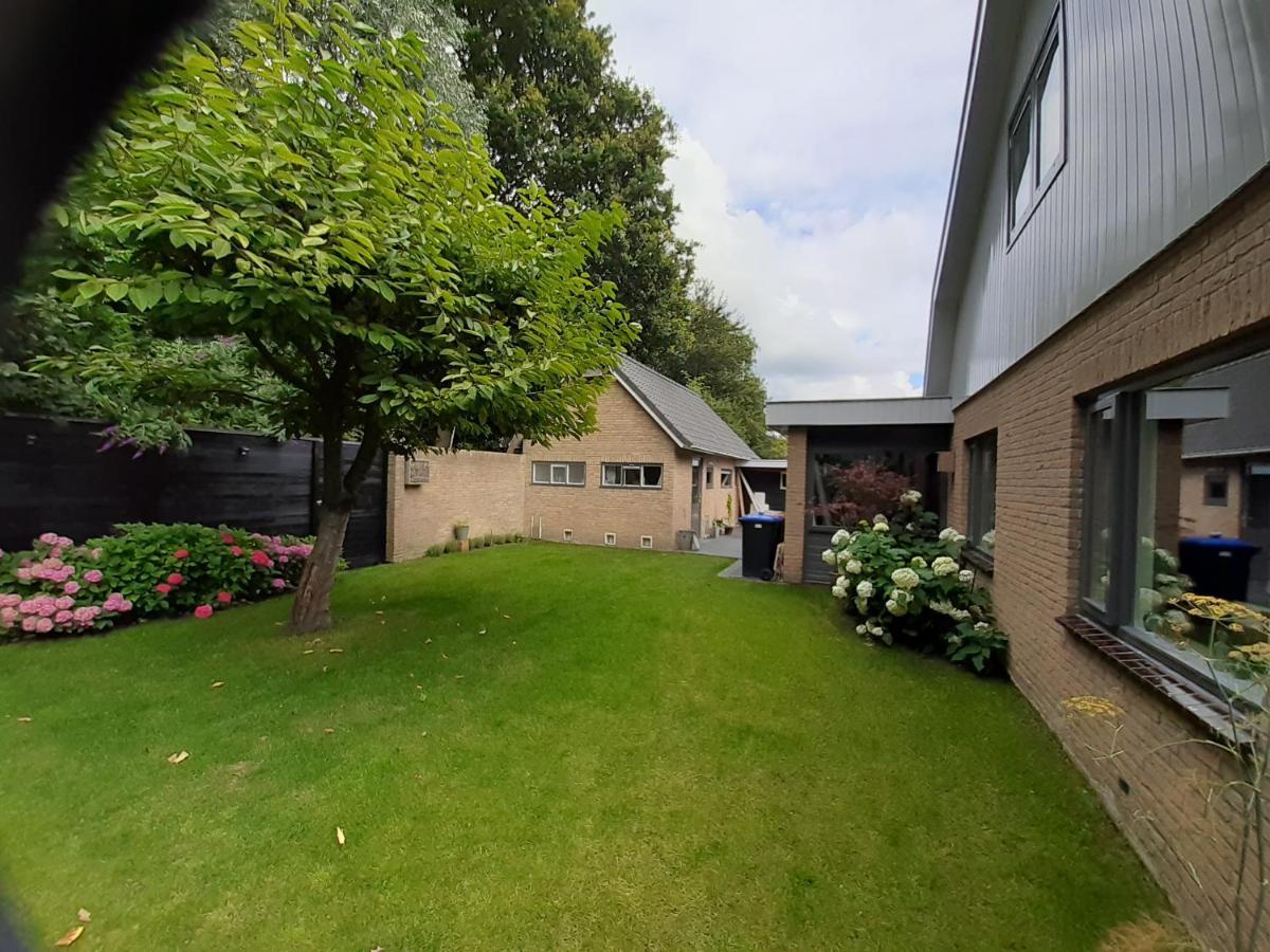 Vakantiehuis Aan Het Bos - Gelegen Aan De Tulpenroute Bant Exterior foto